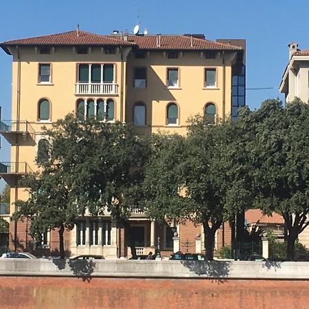 Adige Penthouse Aparthotel Verona Exterior foto